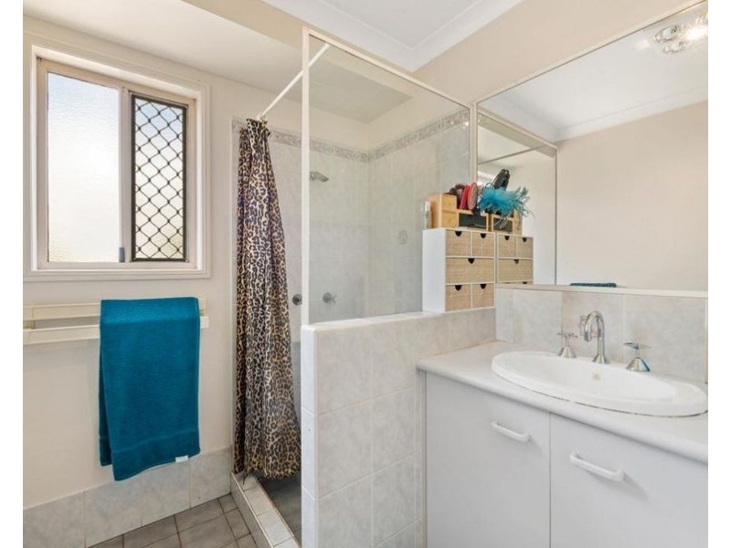 1a Evergreen Court, Glenvale QLD 4350