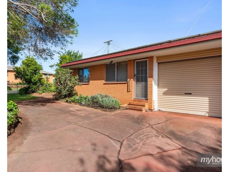 34 Hibiscus Drive, Centenary Heights QLD 4350