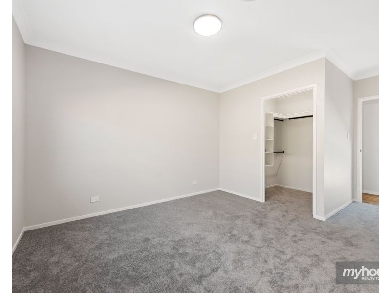 1/12 Guyana Court, Darling Heights QLD 4350