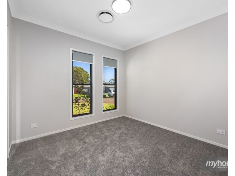 1/12 Guyana Court, Darling Heights QLD 4350