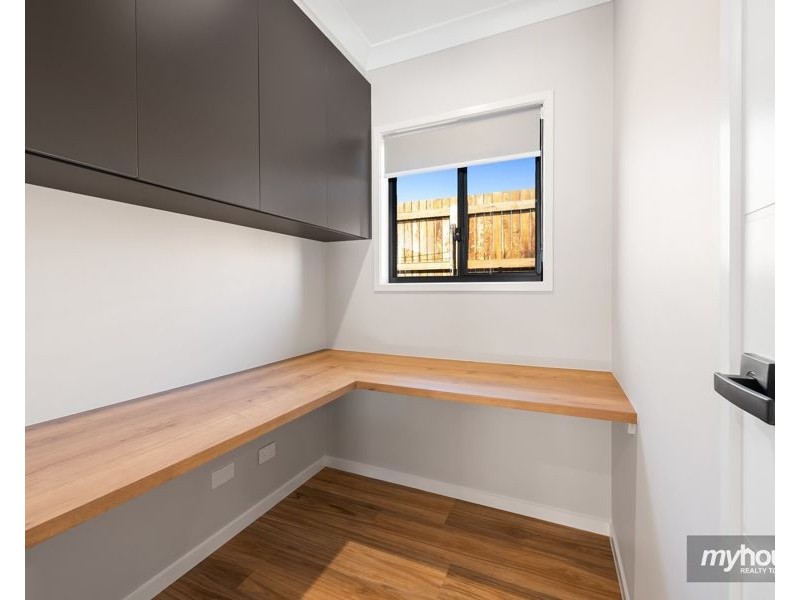 1/12 Guyana Court, Darling Heights QLD 4350