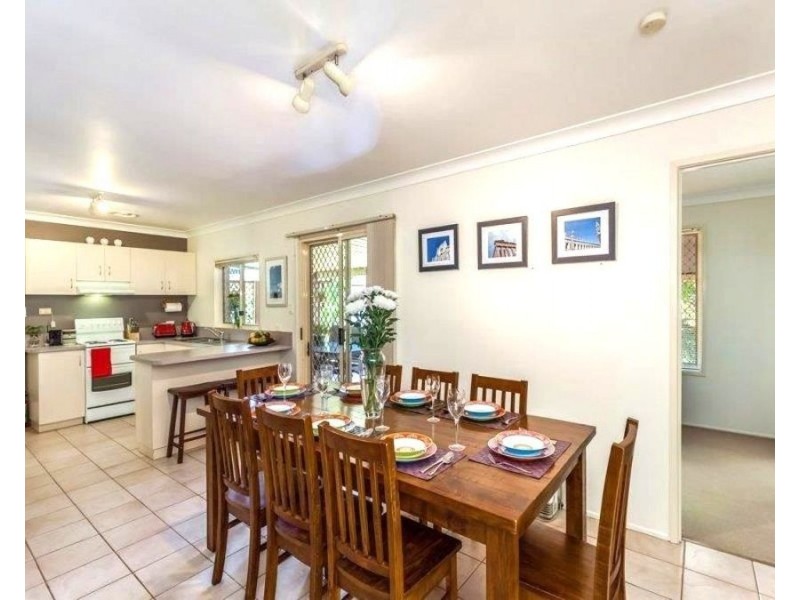 2 Connole Court, Kearneys Spring QLD 4350