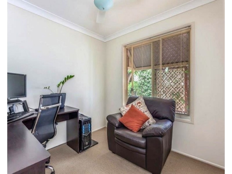 2 Connole Court, Kearneys Spring QLD 4350