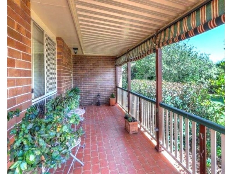 2 Connole Court, Kearneys Spring QLD 4350