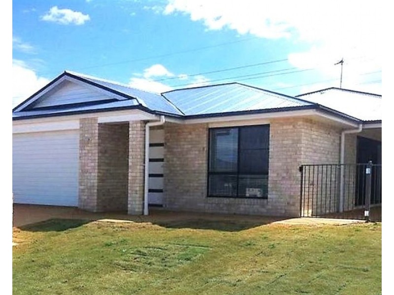 9 Grandslam Street, Glenvale QLD 4350