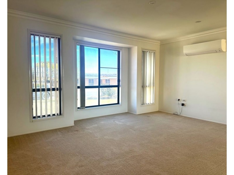 9 Eric Court, Cambooya QLD 4358