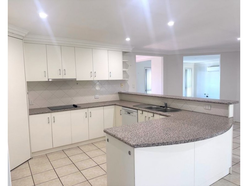 9 Eric Court, Cambooya QLD 4358