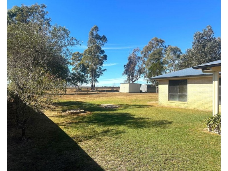 9 Eric Court, Cambooya QLD 4358