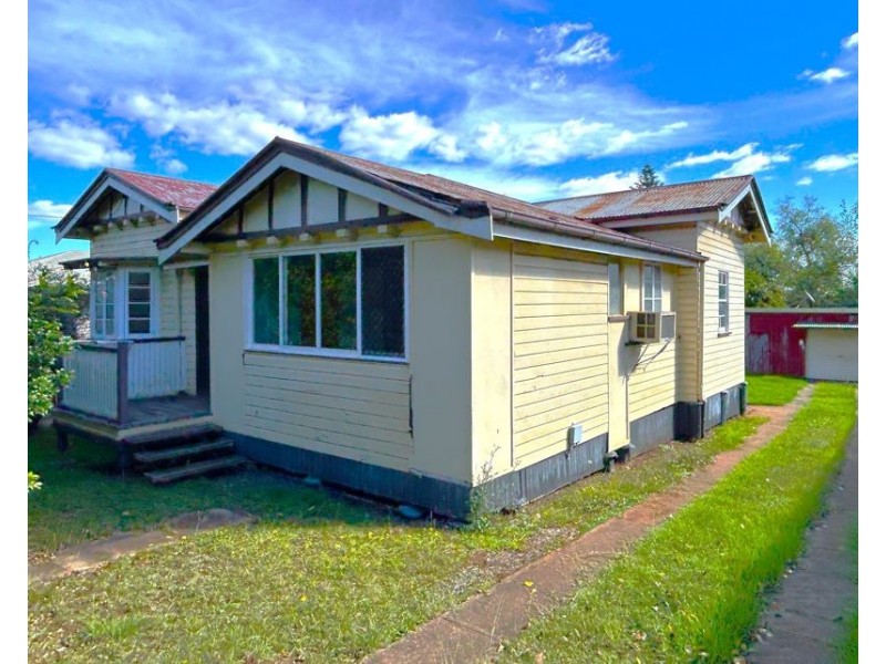 113 Ruthven Street, Harlaxton QLD 4350