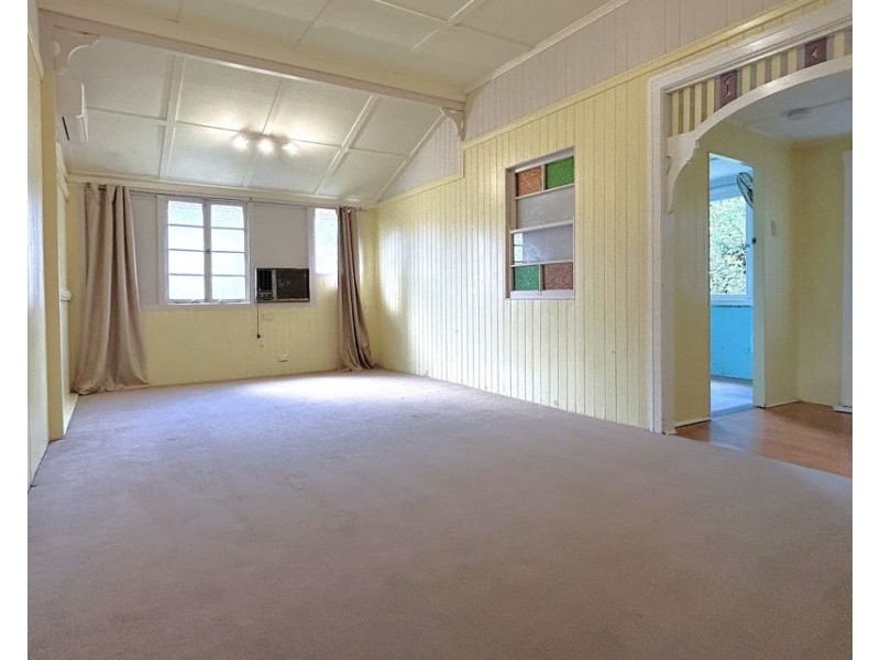 113 Ruthven Street, Harlaxton QLD 4350