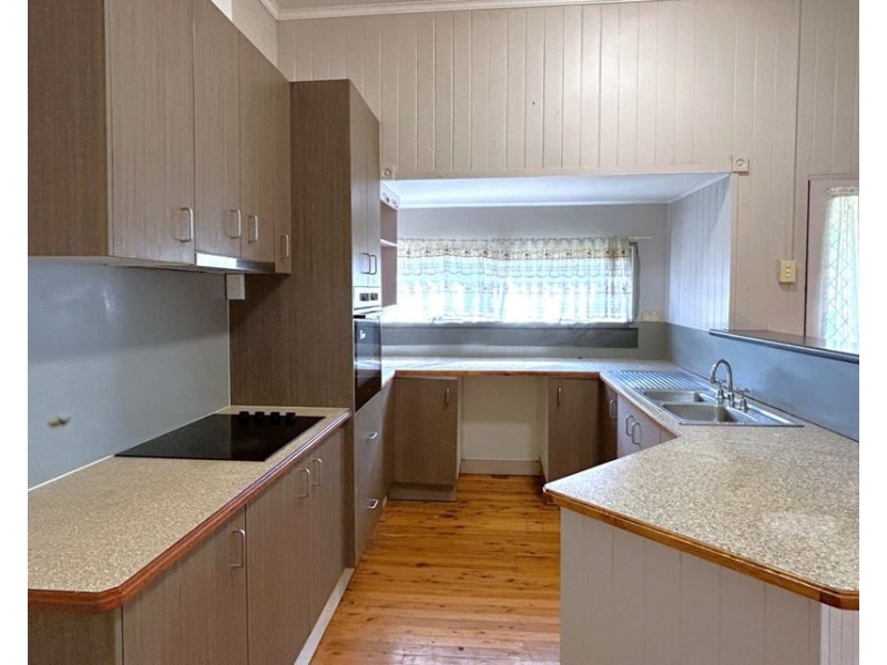 113 Ruthven Street, Harlaxton QLD 4350