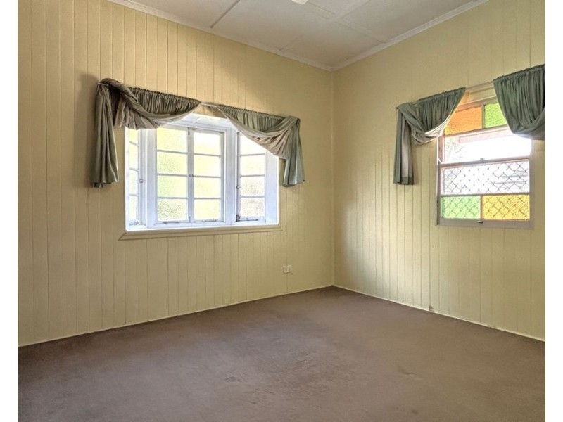 113 Ruthven Street, Harlaxton QLD 4350