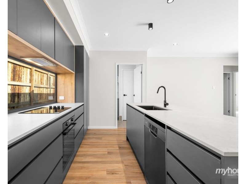 2/12 Guyana Court, Darling Heights QLD 4350