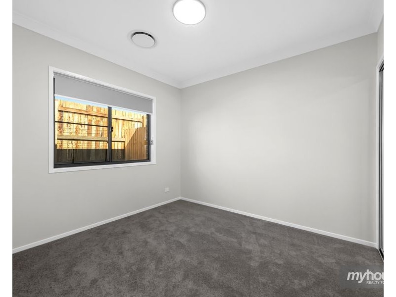 2/12 Guyana Court, Darling Heights QLD 4350