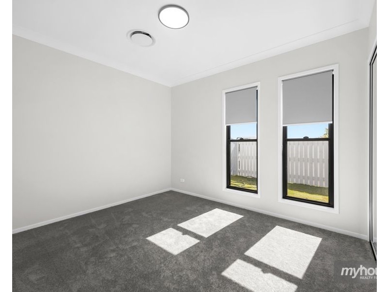 2/12 Guyana Court, Darling Heights QLD 4350