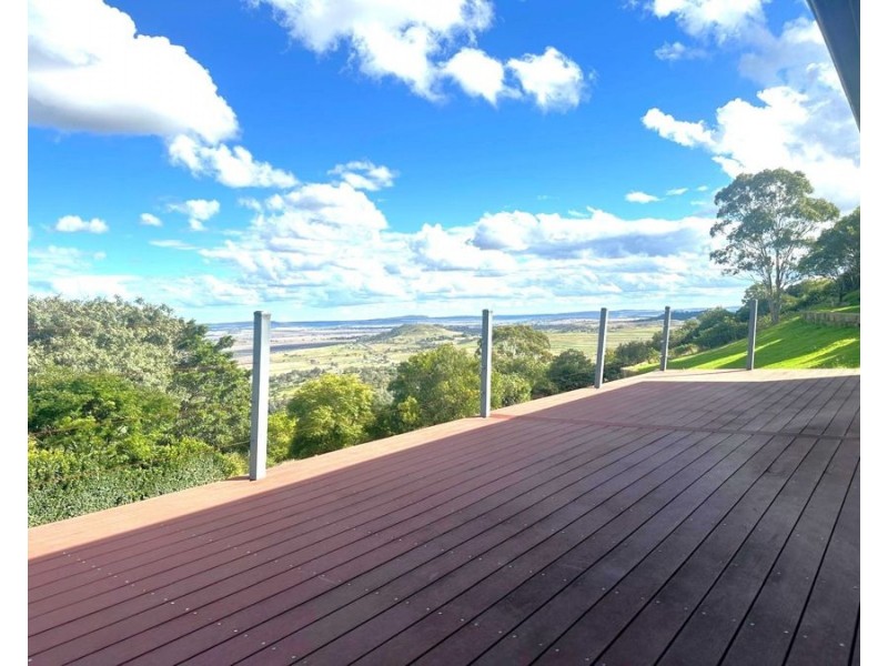 46 Panoramic Drive, Preston QLD 4352