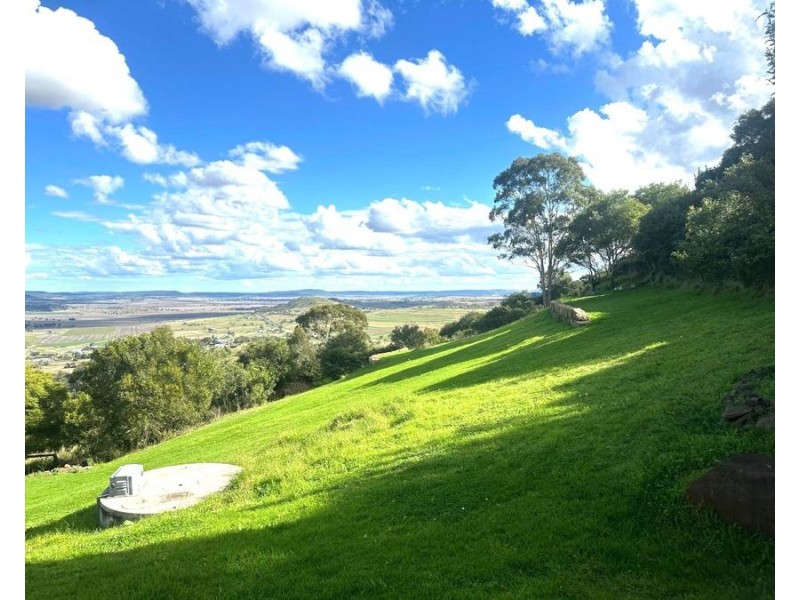 46 Panoramic Drive, Preston QLD 4352