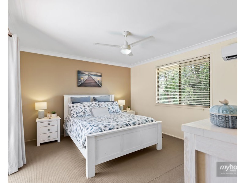 17 Gordon Crescent, Withcott QLD 4352