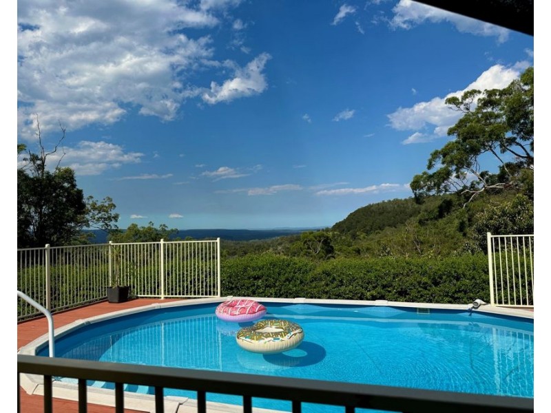 17 Gordon Crescent, Withcott QLD 4352
