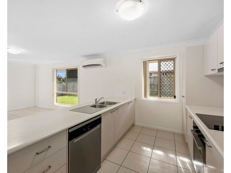 22 Wandoo Crescent, Westbrook QLD 4350