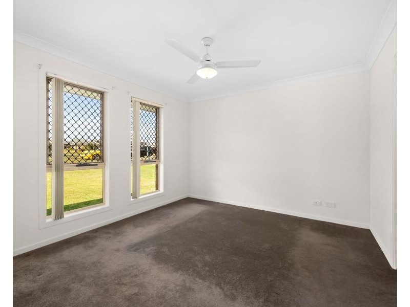 22 Wandoo Crescent, Westbrook QLD 4350