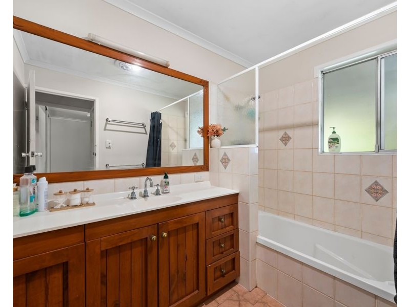 12 Airforce Road, Helidon QLD 4344