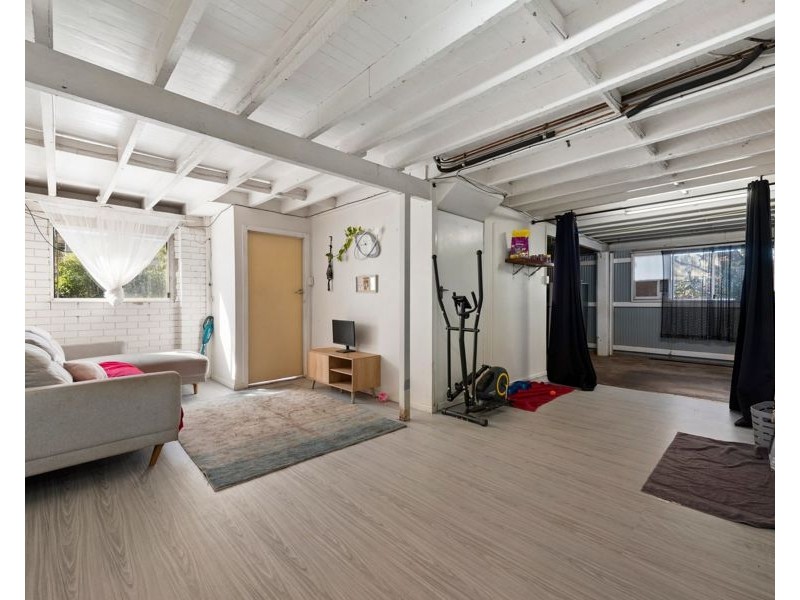 12 Airforce Road, Helidon QLD 4344