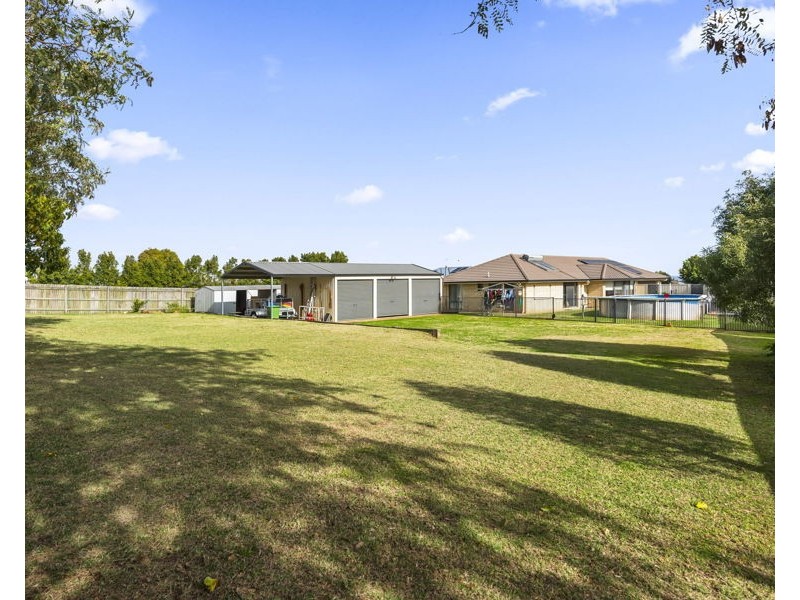 42 Ashford Drive, Wyreema QLD 4352
