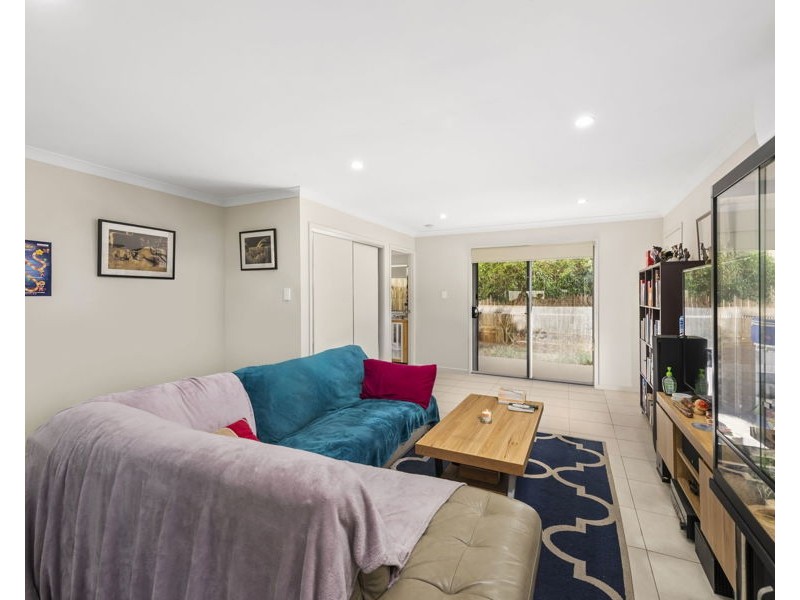 2/329 Bridge Street, Newtown QLD 4350