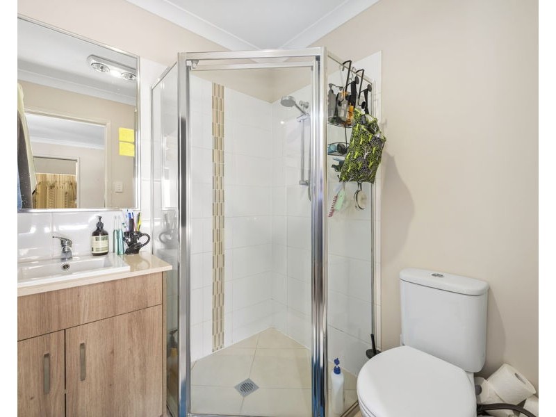 2/329 Bridge Street, Newtown QLD 4350