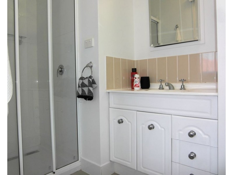 1/14 Lloyd Street, Harristown QLD 4350