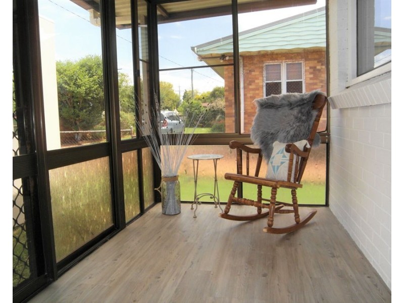 1/14 Lloyd Street, Harristown QLD 4350