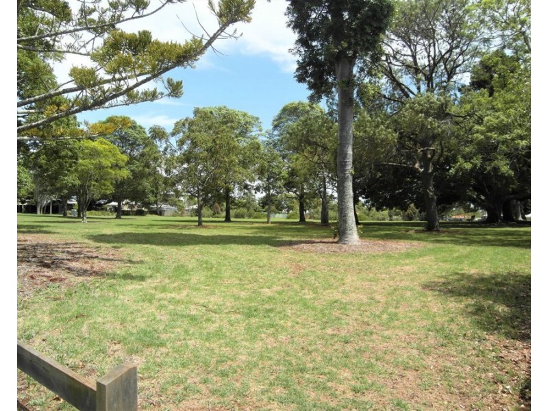 1/14 Lloyd Street, Harristown QLD 4350