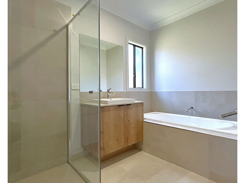14 Twilight Street, Glenvale QLD 4350