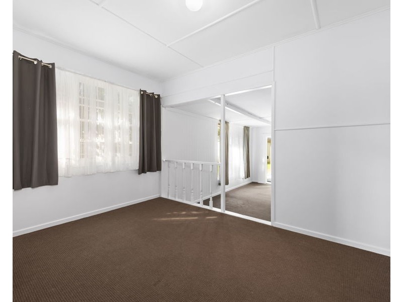 102 Kearney Street, Kearneys Spring QLD 4350