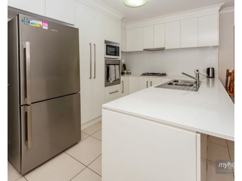 2/152 Kearney Street, Kearneys Spring QLD 4350