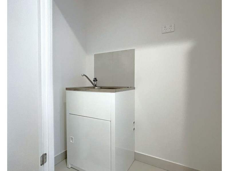 2 Sunrise Street, Glenvale QLD 4350