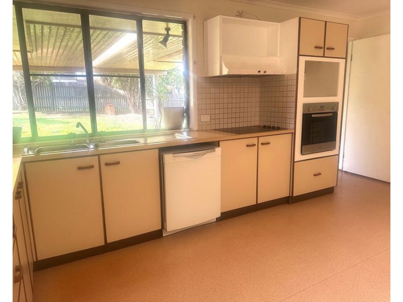 24 Kingsford Smith Drive, Wilsonton QLD 4350