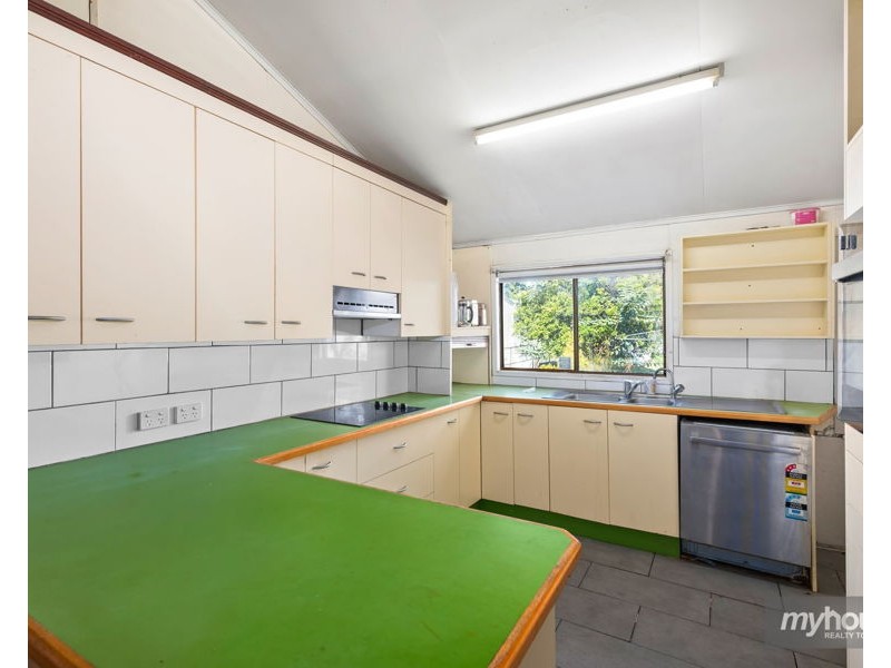 15 Edward Street, Dalby QLD 4405