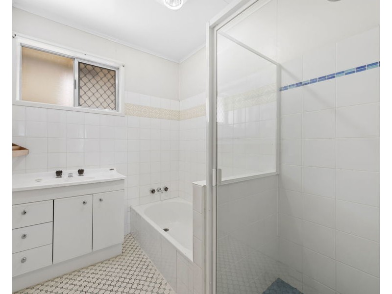 65 Glenvale Road, Newtown QLD 4350