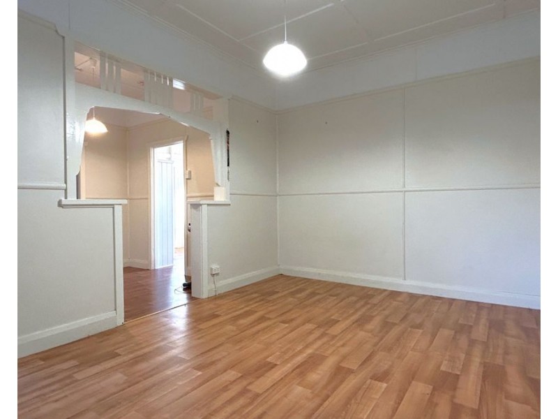 1/73 Taylor Street, Newtown QLD 4350