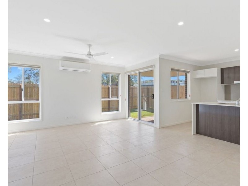 21b/65 Cambooya Street, Drayton QLD 4350