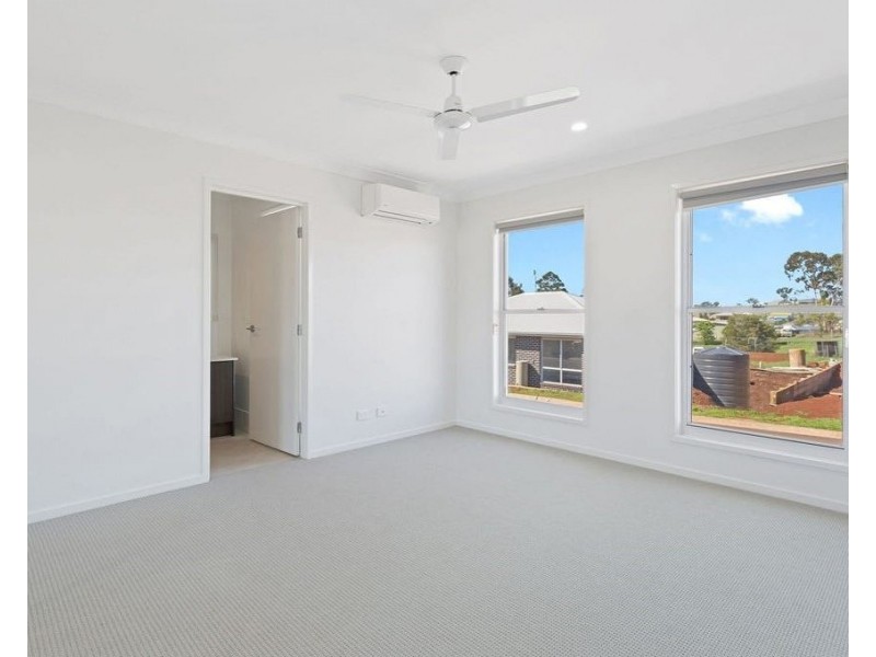 21b/65 Cambooya Street, Drayton QLD 4350