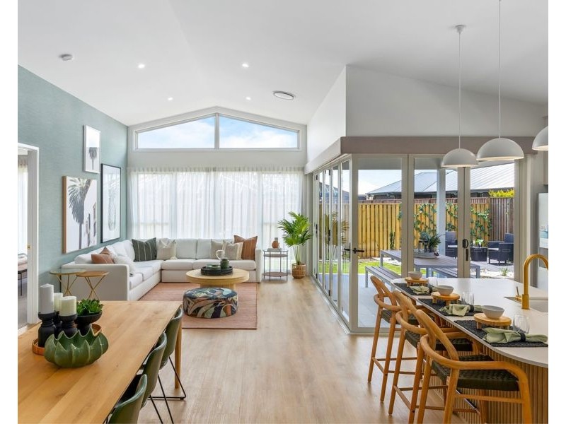 91 Cronin Road, Highfields QLD 4352