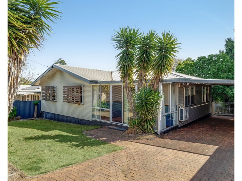 19 Cohoe Street, East Toowoomba QLD 4350