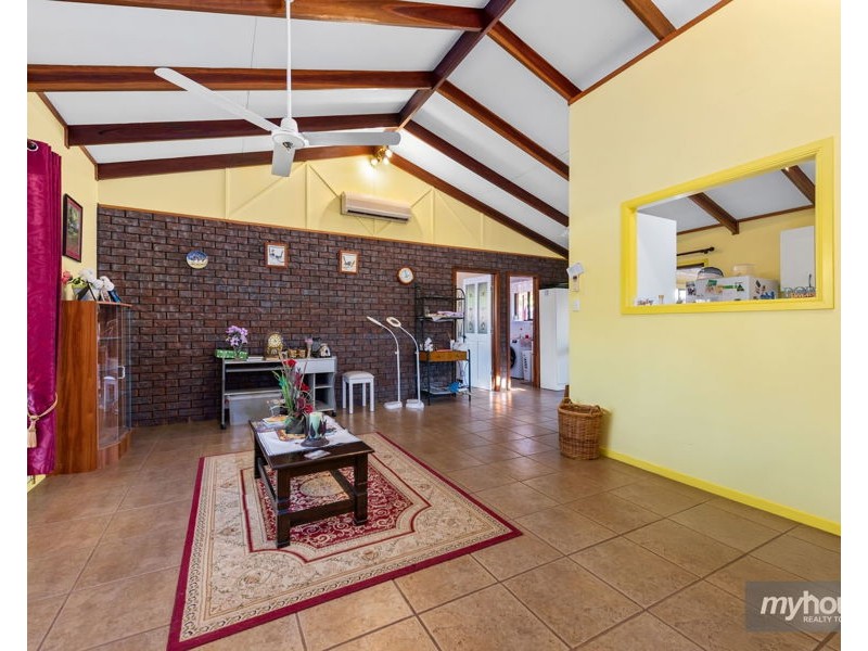 52 Paull Street, Wilsonton QLD 4350