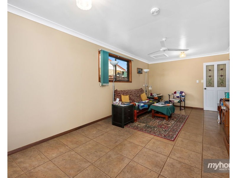 52 Paull Street, Wilsonton QLD 4350