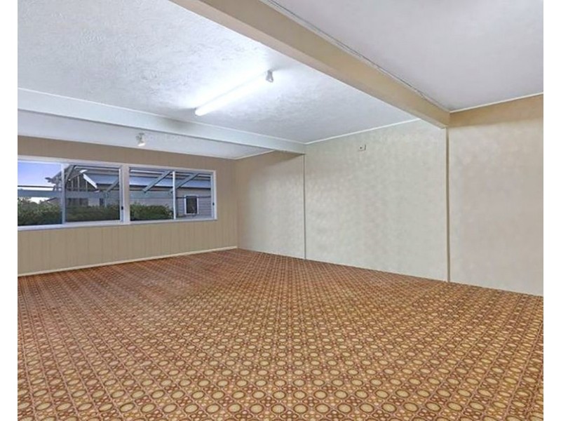 125 Curzon Street, Rangeville QLD 4350