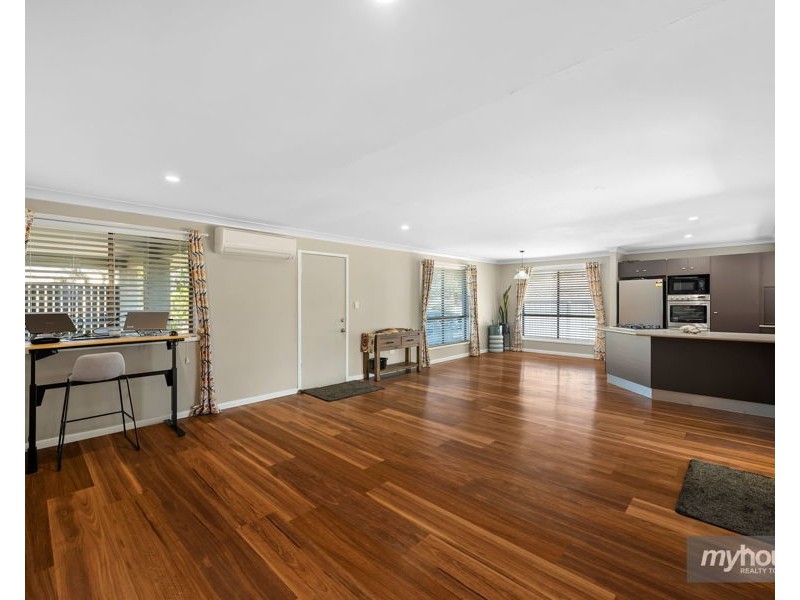 317 Greenwattle Street, Wilsonton QLD 4350