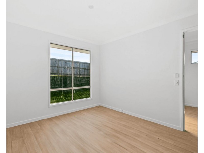 2/37 Vanessa Crescent, Cotswold Hills QLD 4350